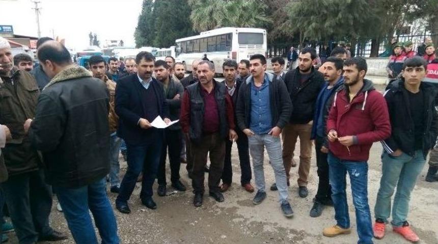 Şof&ouml;rler Halk Otob&uuml;slerinin Ge&ccedil;işine İzin Vermedi