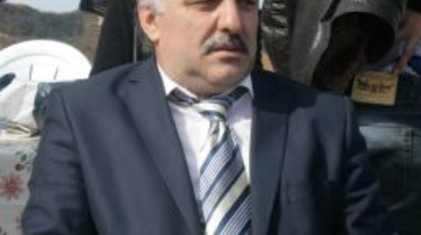 Almanca &Ouml;ğretmeni, Peteklerini Kontrol Ederken 20 Metreden D&uuml;şerek Hayatını Kaybetti