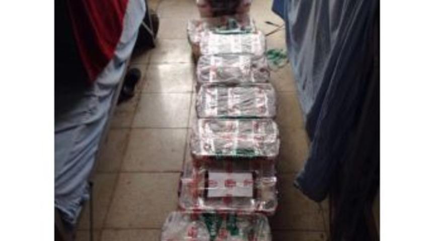 Ak Parti Teşkilatının Asker Kumanyası Mehmet&ccedil;iğe Ulaştı