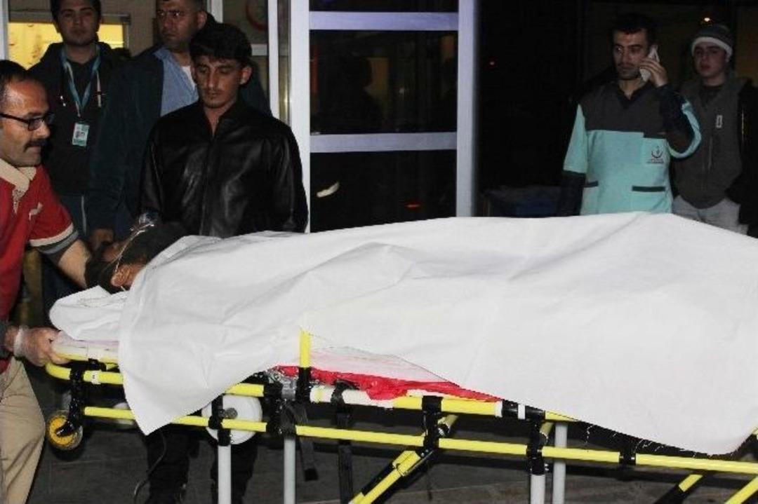 Rus U&ccedil;akları Halep Kırsalını Bombaladı: 15 Yaralı