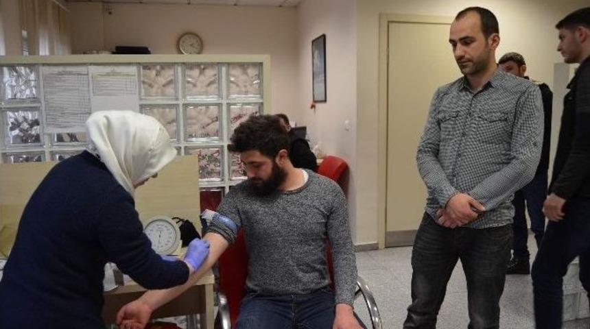 Hollanda&rsquo;da Kanser Tedavisi G&ouml;ren Minik Bade İ&ccedil;in Hemşehrileri Seferber Oldu