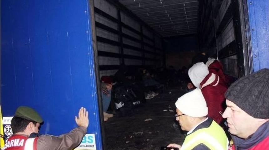 Bir Tır Dolusu &rsquo;umut&rsquo; Kapıkule&rsquo;yi Ge&ccedil;emedi