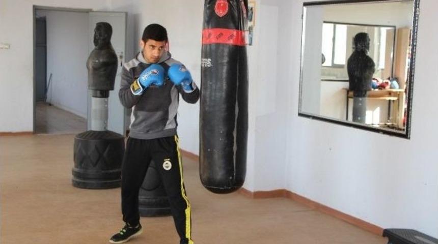 Silopili Gen&ccedil; Wushu Şampiyonasına Katılacak