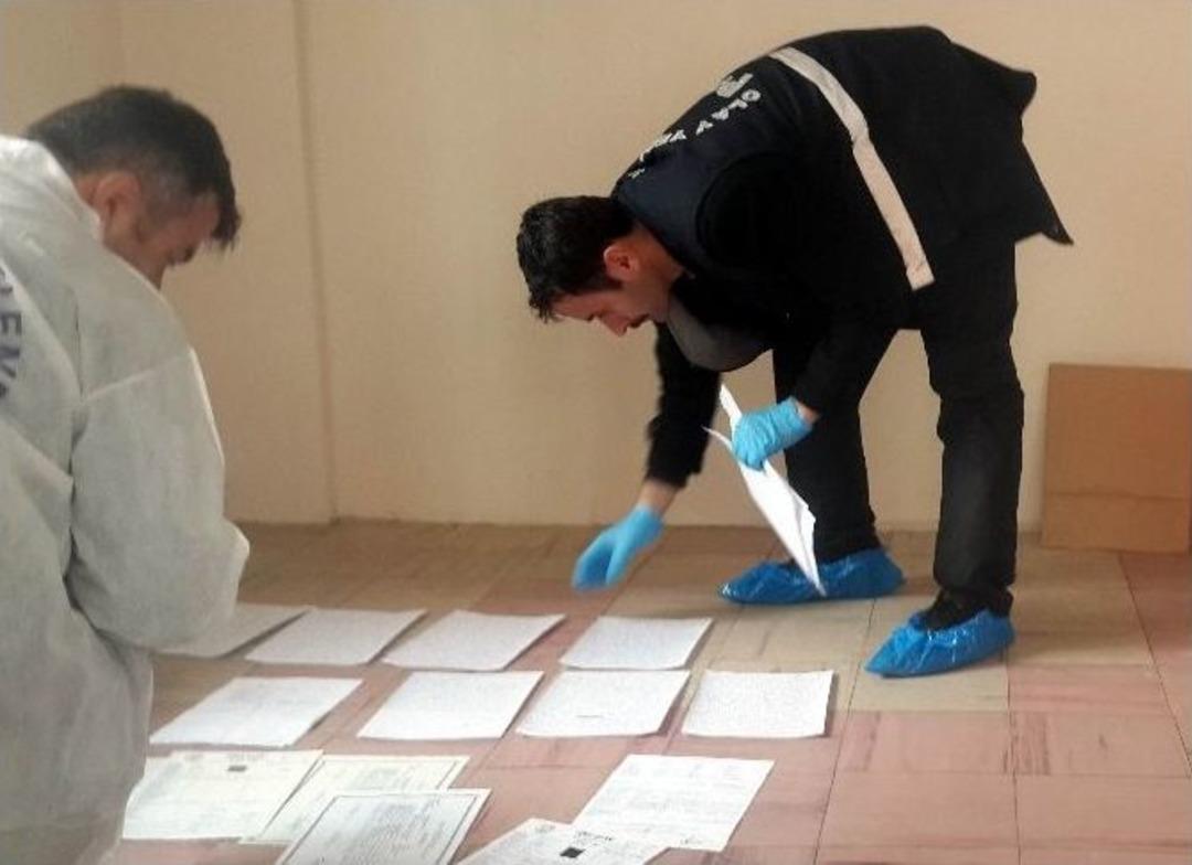 Boynuna Kabloyu Dolayıp Elektrikle İntihar Etti