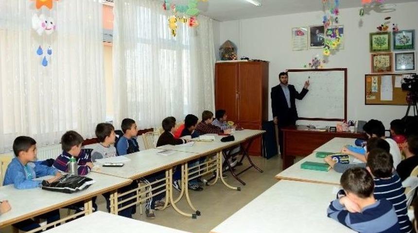 &Ouml;ğrenciler Hafta Sonları Gen&ccedil; Komek&rsquo;te