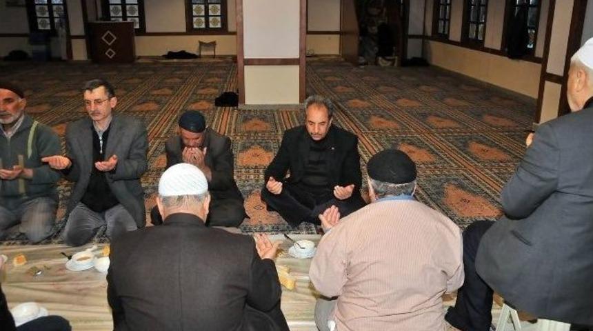 Akşehir Belediyesi &Ccedil;orba İkramına Yoğun İlgi