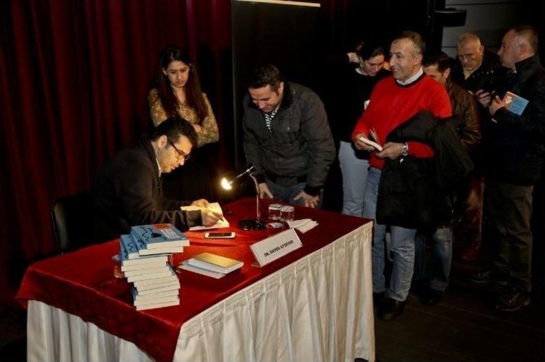 Maltepeliler &rsquo;okuma Saati&rsquo;nde Enver Aysever&rsquo;le Buluştu