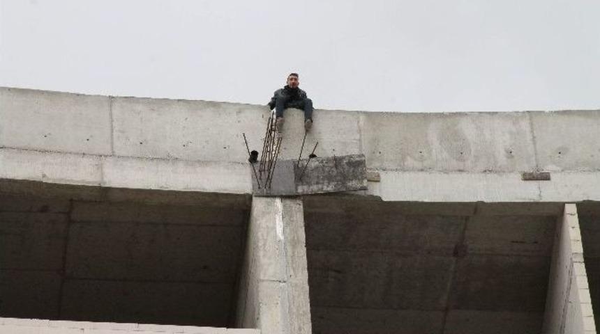 Kavga Ettiği Eşi Babasının Evine Gidince İntihara Kalkıştı