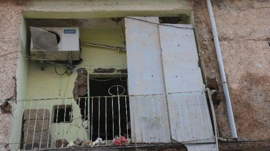 Nusaybin&rsquo;de Polis Aracına Bombalı Saldırı