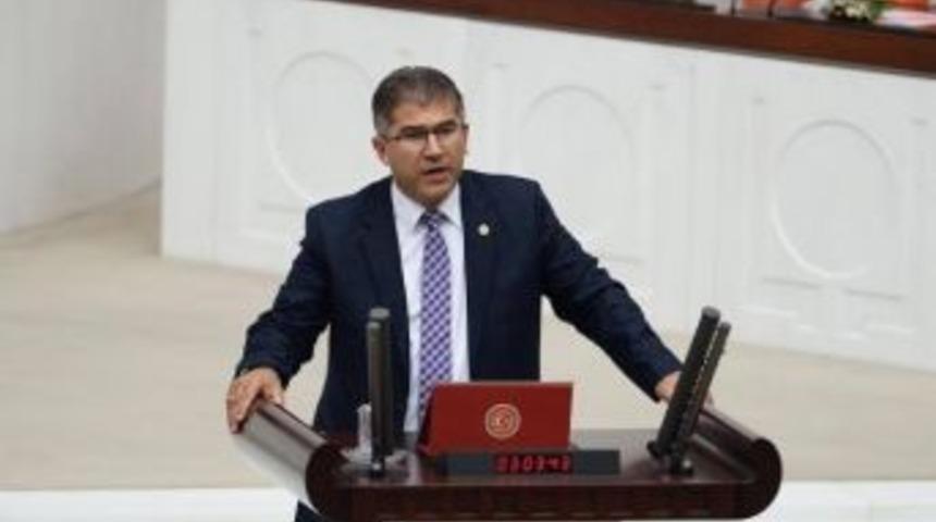 Ak Parti&rsquo;li &Ouml;zt&uuml;rk, Gıda Zehirlenmesi Ş&uuml;phesiyle Hastaneye Kaldırıldı