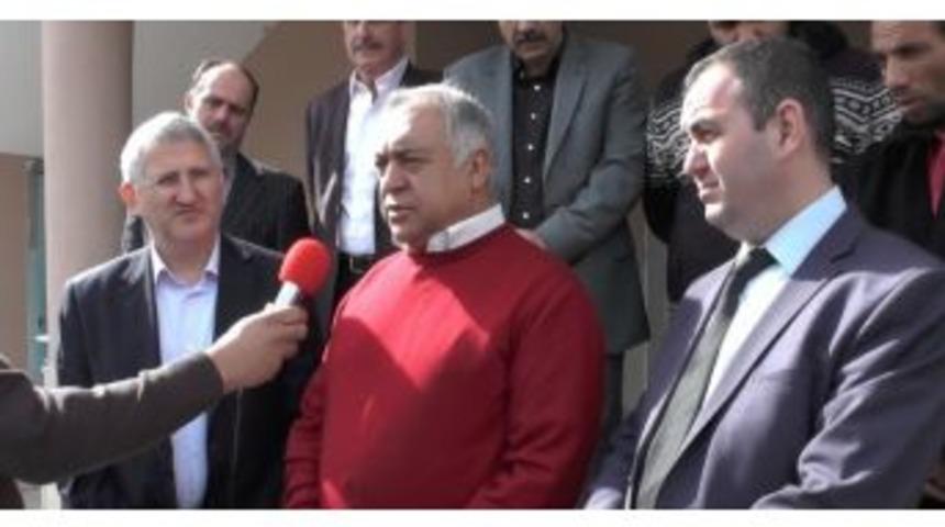 İzmir B&uuml;y&uuml;kşehir Belediyesi&rsquo;ne &rsquo;kentsel D&ouml;n&uuml;ş&uuml;m&rsquo; Eleştirisi