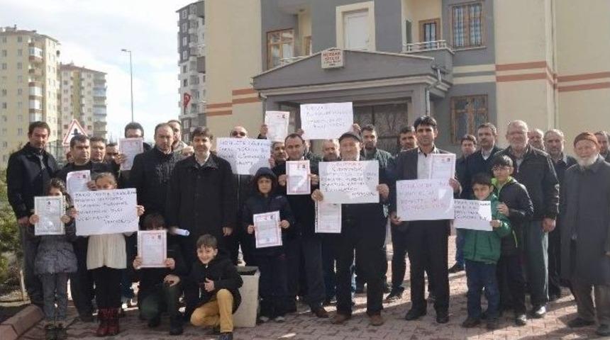 Arsa Sahibi M&uuml;teahhiti Mahkemeye Verdi Olan 28 Dairenin Sahibine Oldu