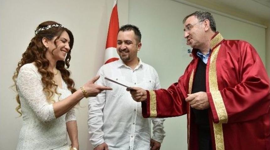 Mustafakemalpaşa&rsquo;da 14 Şubat&rsquo;ta &Ouml;zel Nikah