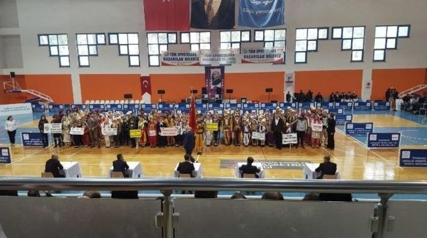 Kul&uuml;pler Arası Halk Oyunları Yarışması