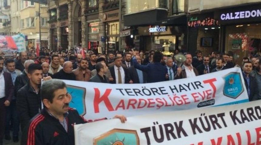 Beyoğlu’nda ’teröre Hayır, Kardeşliğe Evet’ Yürüyüşü