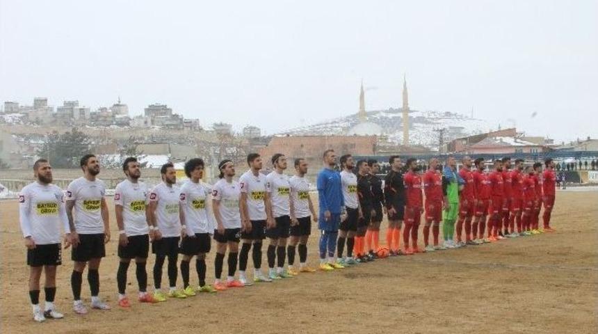 Bayburt Grup &Ouml;zel İdarespor: 3 - &Ccedil;anakkale Dardanelspor: 1