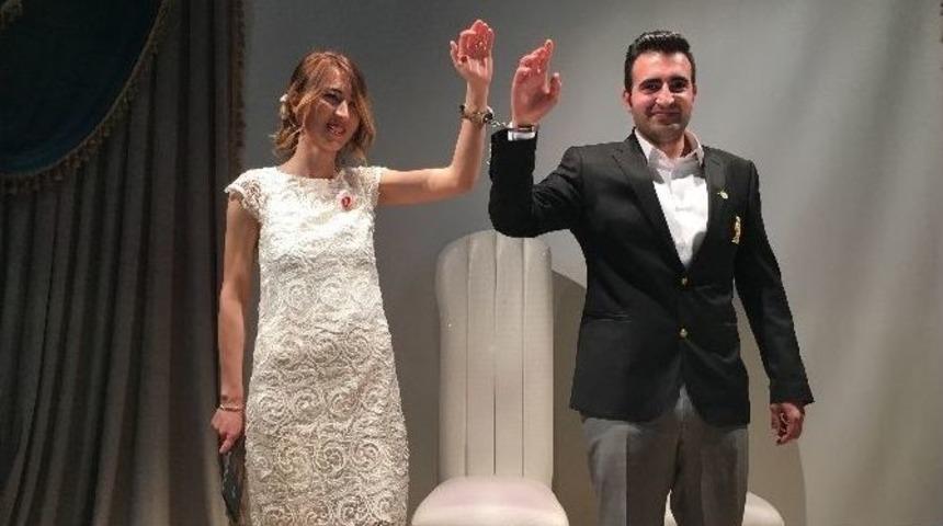 (&ouml;zel Haber) Polis Olan Gelin Ve Damada Kelep&ccedil;e