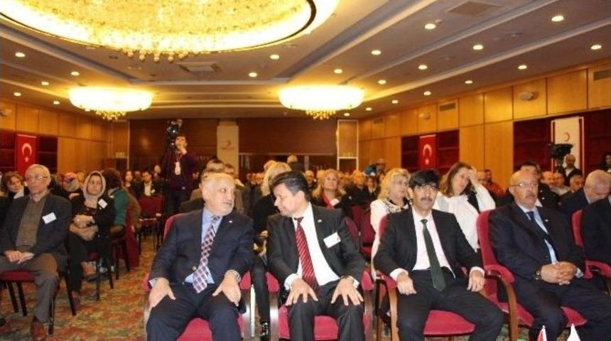 T&uuml;rk Kızılayı Genel Başkanı Akar: