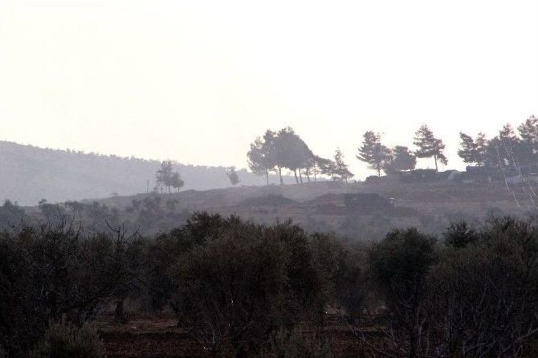 Tsk, Pyd Mevzilerine Ob&uuml;s Topları Atışını S&uuml;rd&uuml;r&uuml;yor