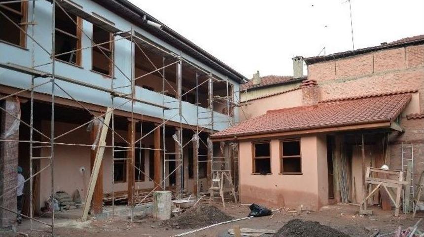 Tarihi Konak Şifa Merkezi Oluyor