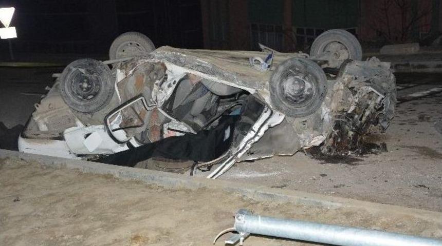 Karab&uuml;k&rsquo;te Trafik Kazası : 1 &Ouml;l&uuml; 1 Yaralı