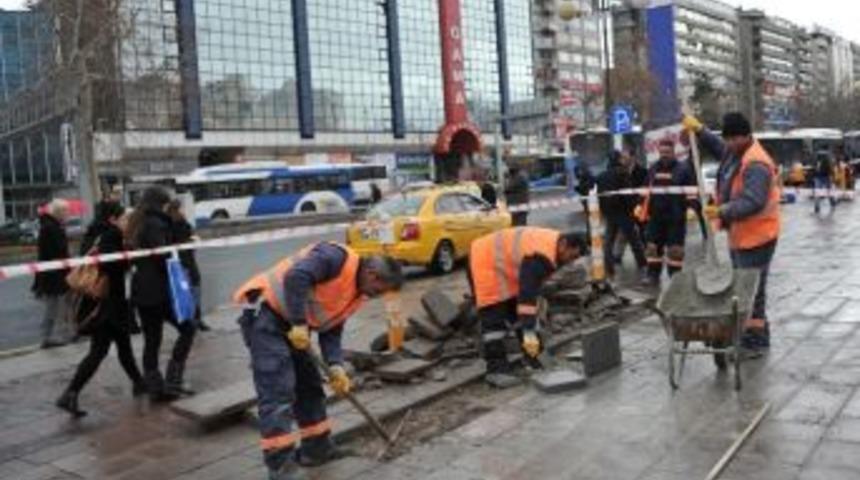 B&uuml;y&uuml;kşehir&rsquo;den Kış Mevsiminde De Kaldırım Onarımı