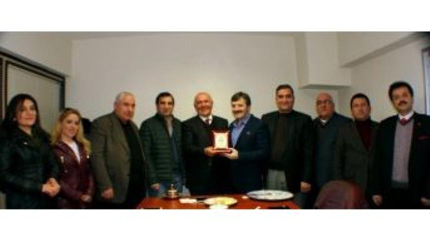 Kent Konseyi&rsquo;nden G&uuml;venli&rsquo;ye &lsquo;değer&rsquo; Plaketi