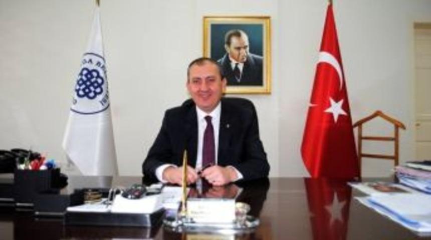 Biga Belediyesinde En D&uuml;ş&uuml;k Taşeron İş&ccedil;i Maaşı Bin 890 Liraya Y&uuml;kseldi