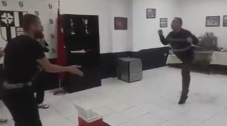 Futbolculardan Kul&uuml;p Personeline Soğuk Şaka