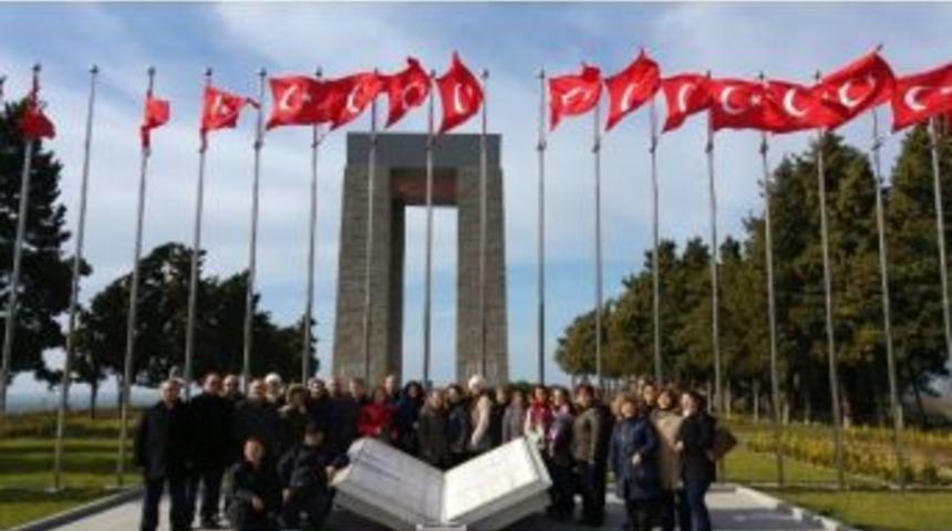 4. Sınıf &Ouml;ğrencileri Şehitlikleri Gezecek