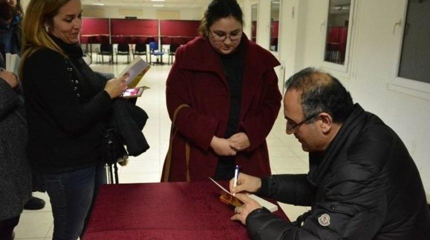 Urla&rsquo;da Sevgililer G&uuml;n&uuml; Sunay Akın İle Kutlandı