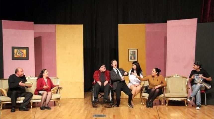 &rsquo;kime Kalacak&rsquo; Adlı Tiyatro Oyunu Kartallılarla Buluştu