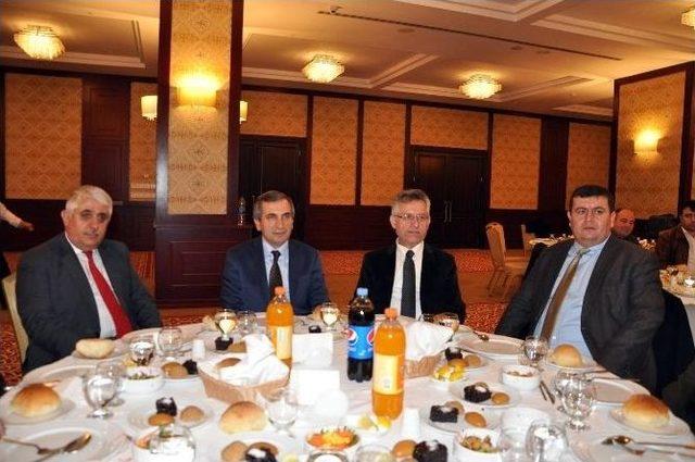 Yozgatspor Ve Sorgun Belediyespor’a Moral Yemeği