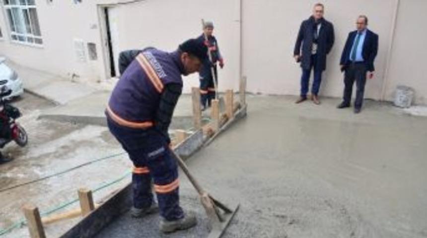 Lapseki Devlet Hastanesi Girişi Yeniden D&uuml;zenleniyor