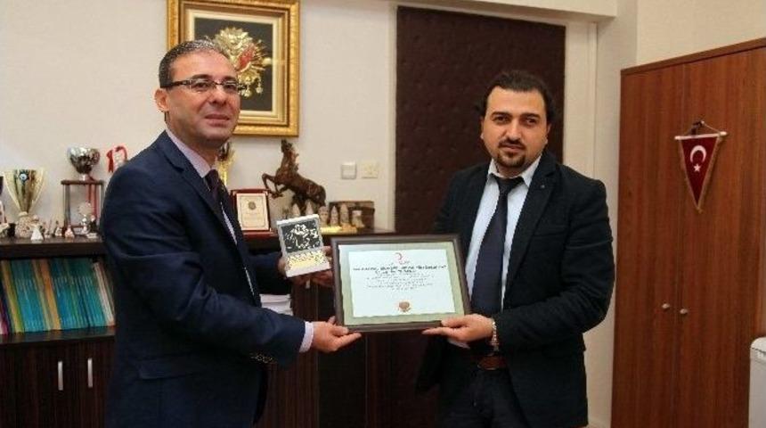 322 &Uuml;nite Kan Bağışlayan Meslek Y&uuml;ksekokuluna Teşekk&uuml;r