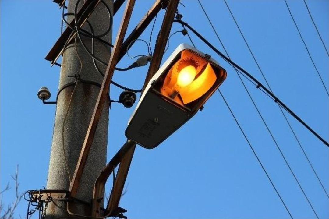 (&ouml;zel) G&uuml;nd&uuml;z Yanıyor Gece Yanmıyor