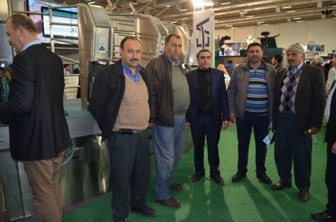 Kulalı 300 S&uuml;t &Uuml;reticisi Fuara Katıldı