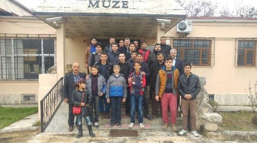 Adıyamanlılar Suriyelilere &lsquo;ensar&rsquo; Oluyor