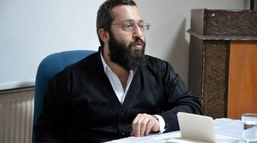 &Ccedil;erkes Kimliğinin T&uuml;rk Edebiyatına Yansımaları