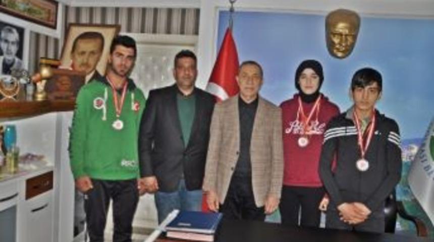 T&uuml;rkiye İkincilerinden Başkan &Ouml;zdemir&rsquo;e Ziyaret