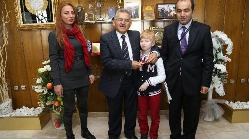 Kayseri Gen&ccedil;lik Hizmetleri G&ouml;rmeyenler Spor Kul&uuml;b&uuml; Y&ouml;neticileri Ve Sporcuları Melikgazi&rsquo;de