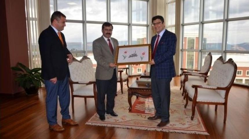 Bilecik M Tipi Kapalı Ve A&ccedil;ık Ceza İnfaz Kurumu M&uuml;d&uuml;r&uuml; Şen&rsquo;den Rekt&ouml;r Taş&rsquo;a Ziyaret