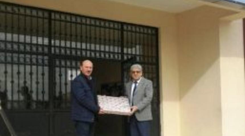 İzmit Belediyesi Okullara Yardım Desteğinde Bulundu