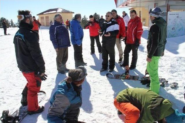 Vali Günay Özdemir, Sarıkamış’ta İncelemelerde Bulundu