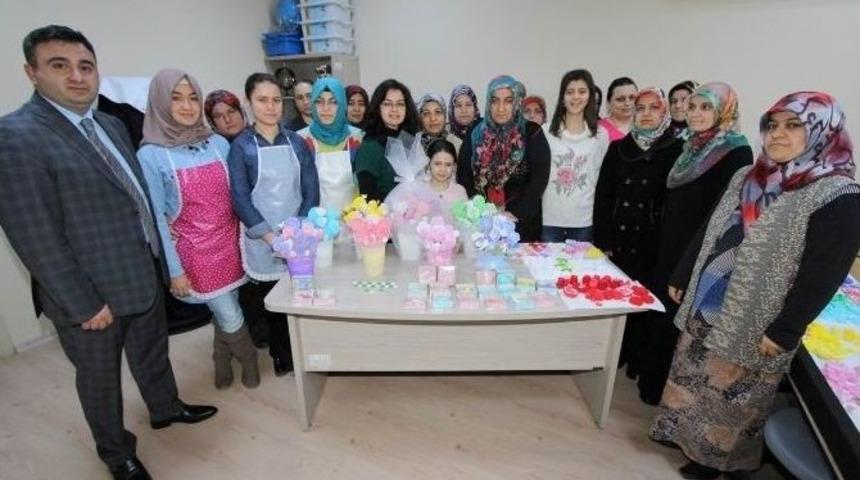 Mis Sabun &Uuml;retimi Kursu Meyvelerini Verdi