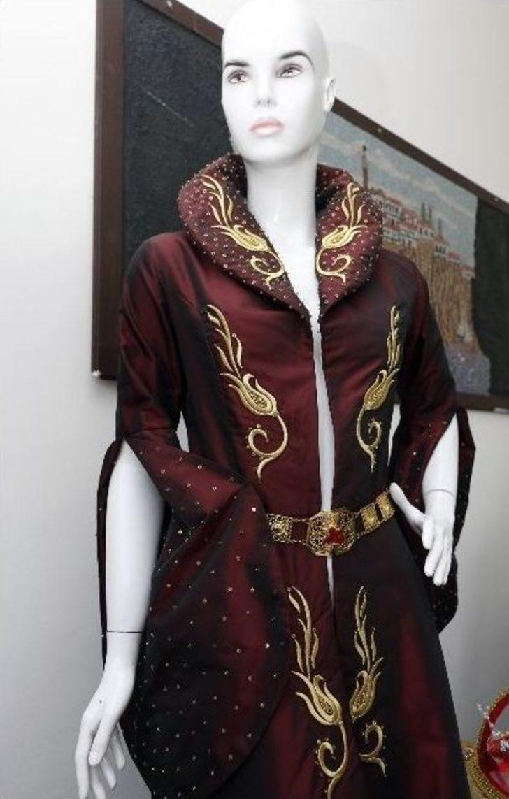 Ak Parti Milletvekili Gökçen Enç, Tbmm’ye 80 Tl’lik Kıyafetle Gidecek G3