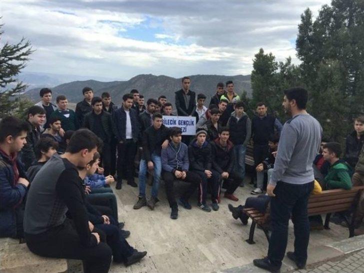 Lise Öğrencileri Bilecik’in Tarihi Yerlerini Gezdi G2