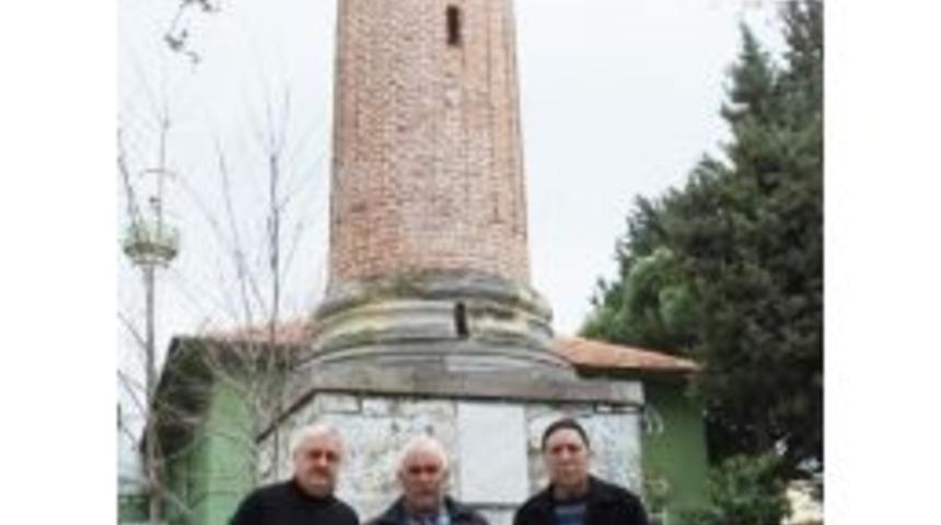 Burhaniye&rsquo;de &Ccedil;erkez Minaresi İlgi Odağı Oldu
