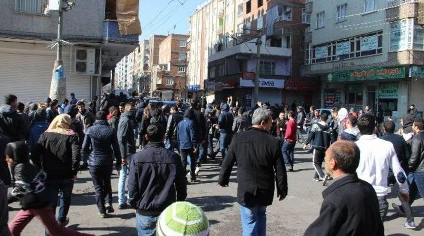 Diyarbakır&rsquo;da &lsquo;&ouml;calan&rsquo; Gerginliği
