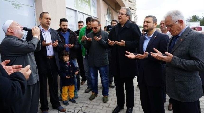 Askıda Elbise Projesi Nevşehir Belediyesi&rsquo;nin Katkıları İle Hayata Ge&ccedil;ti